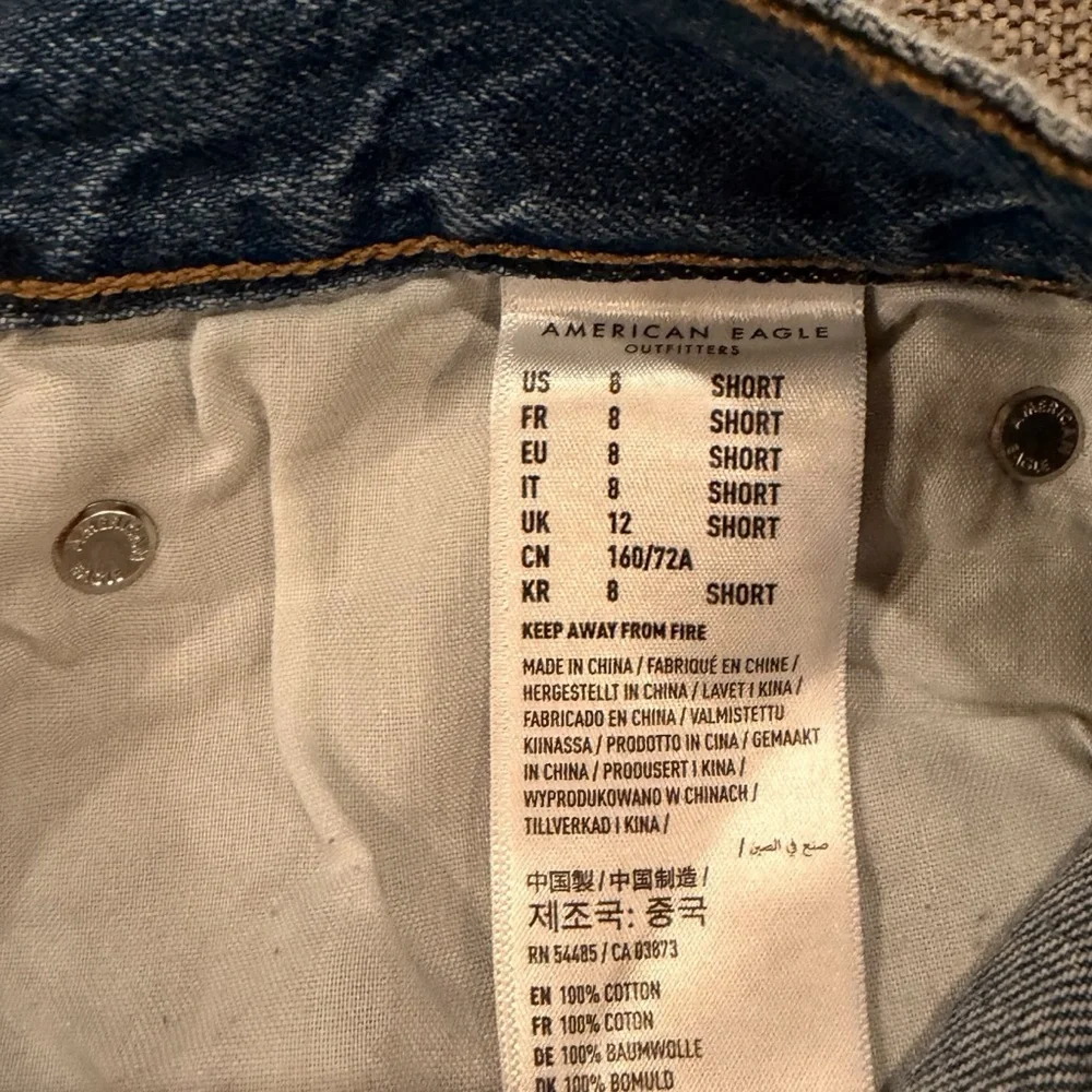 American Eagle Outfitters 90s Slim Boyfriend Jeans - Picture 4 of 7